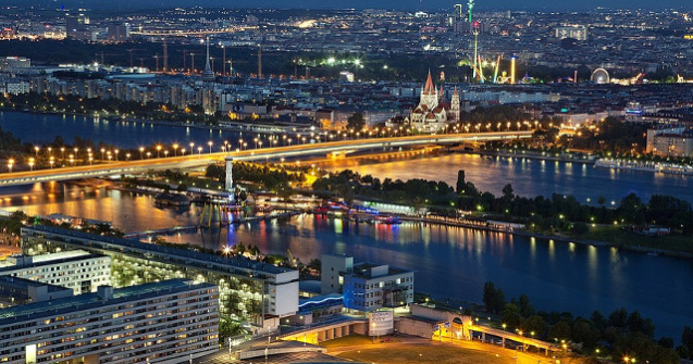 Austria: Cetatenii le pot spune `fuck` politicienilor, a decis justitia