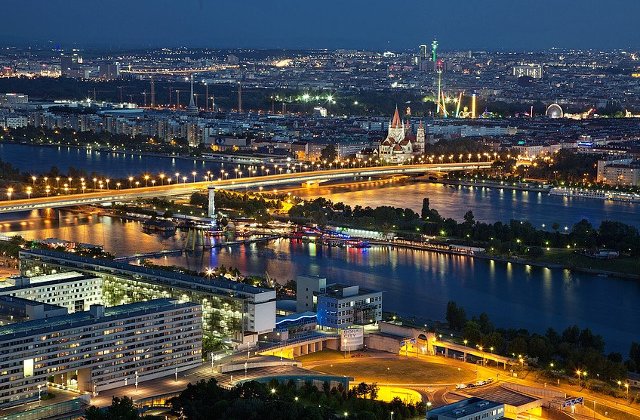 Austria: Cetatenii le pot spune `fuck` politicienilor, a decis justitia