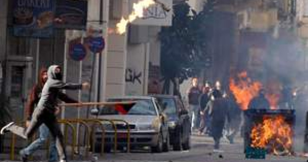 Tinerii greci explica de ce s-au revoltat