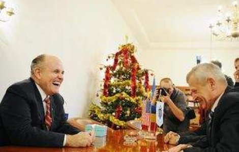 VIDEO: Fostul primar al New York-ului, Rudolph Giuliani, intalnire cu Sorin Oprescu