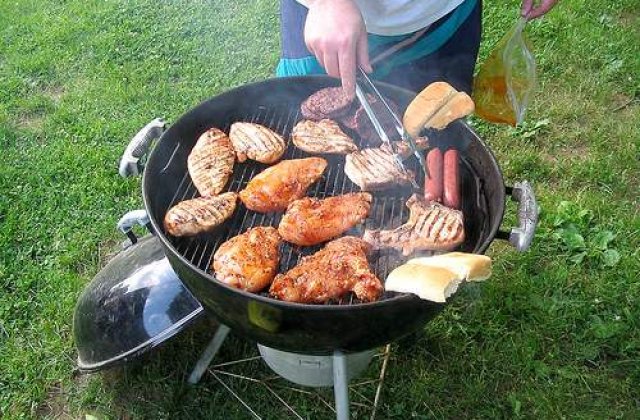 Medicii avertizeaza: Carnea la gratar este nociva