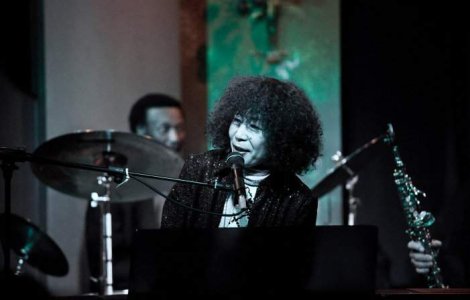  Video  Vrei altfel de muzica? Vino la concertul YOKO NOGE!