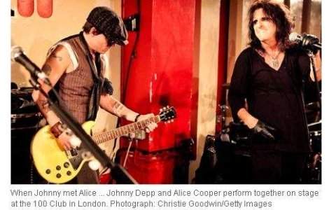  Video  Johnny Depp a cantat alaturi de Alice Cooper