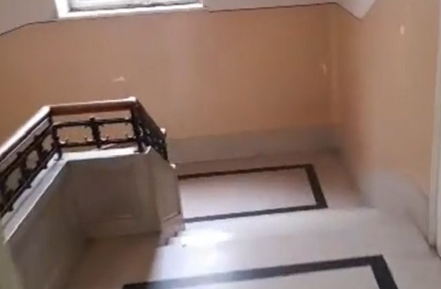 Cluj: Pacient disparut de 24 de ore, gasit mort pe scarile spitalului