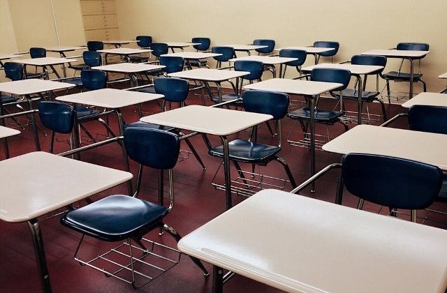 Vaslui: O eleva a fost batuta de doua colege. Reactia conducerii