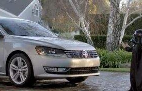  Video  Greenpeace: "Volkswagen ameninta planeta"