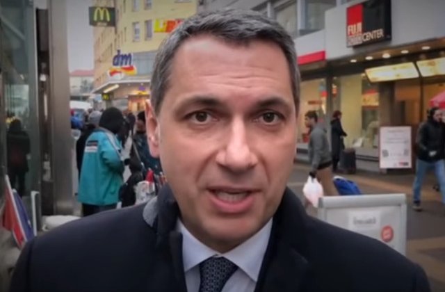 Motivul pentru care Facebook a retras un clip video postat de un consilier al lui Viktor Orban