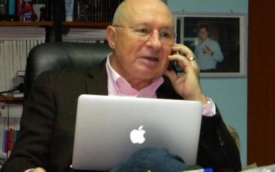 Mihai Lucan poate profesa ca...