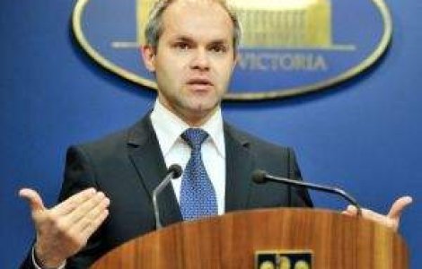 Funeriu: "S-a terminat perioada doctoratelor date pe banda"