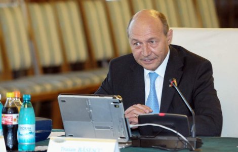 Rusia, la cutite cu Basescu