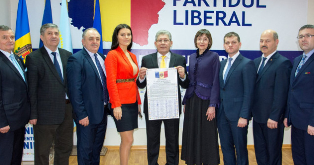 Proiect de lege privind unirea cu Romania, in Parlamentul de la Chisinau