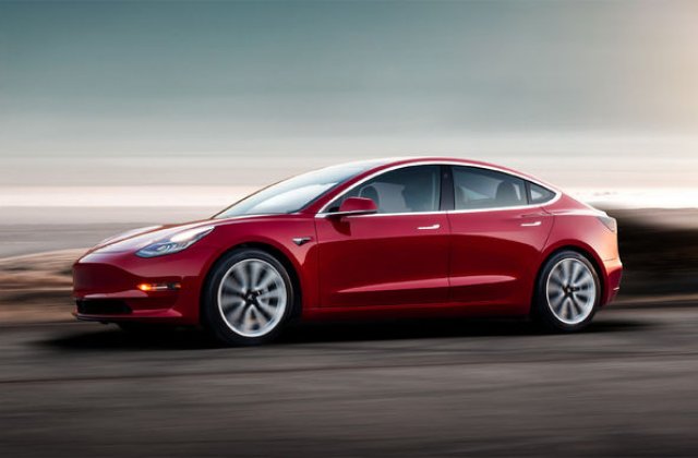 Tesla a intrerupt productia lui Model 3 aproape o saptamana: "Nu exista probleme fundamentale"