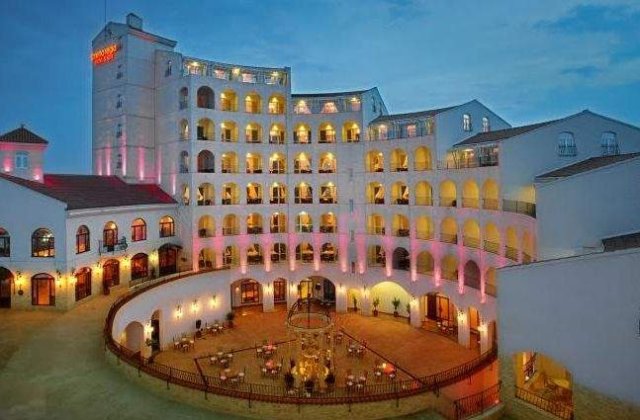 Bine ca ei au bani: Un senator PSD si-a deschis hotel la mare