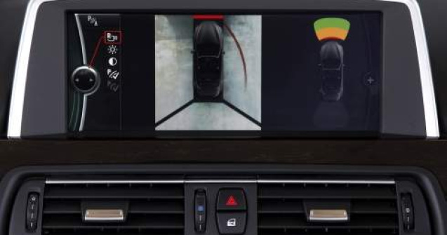 Am testat cum functioneaza parcarea automata pe BMW 650i cabrio  Video 