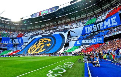 Valencia, Liverpool si Napoli, interesate de Chivu. Il da Interul?