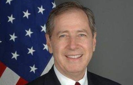 Americanii se plang ca trebuie sa dea mita in Romania