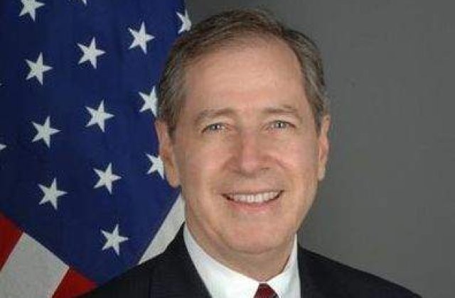 Americanii se plang ca trebuie sa dea mita in Romania