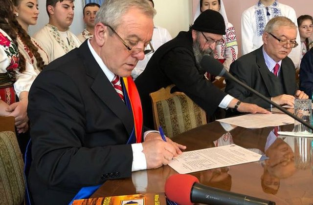 Un oras din Romania a "proclamat" Unirea cu Republica Moldova