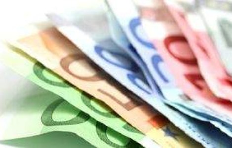 Noul guvern vrea sa urce salariul minim brut la 500 euro pana la adoptarea euro