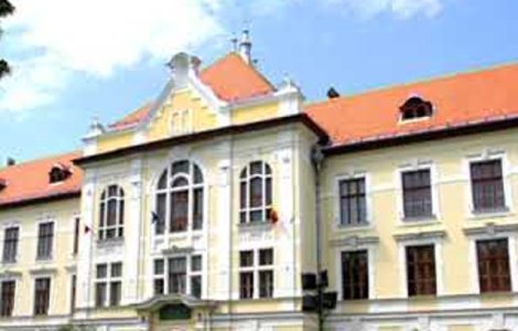 CCR s-ar putea pronunta in legatura cu proiectul de lege privind infiintarea Liceului Romano-Catolic de la Tg. Mures