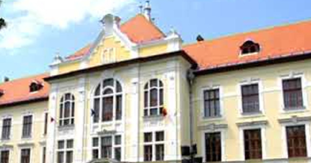 CCR s-ar putea pronunta in legatura cu proiectul de lege privind infiintarea Liceului Romano-Catolic de la Tg. Mures