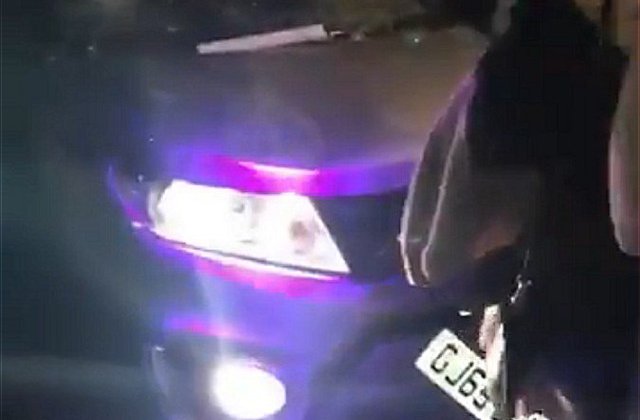 Cel putin 13 oameni au fost raniti, dupa ce un barbat a intrat cu masina intr-un club de noapte, in apropiere de Londra