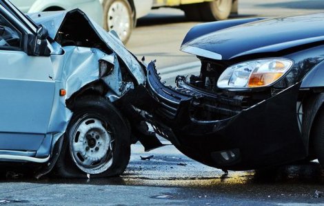 Studiu: sub 1% din soferii implicati in accidente au cerut masina de inlocuire pe durata reparatiilor, desi au acest drept prin legea RCA