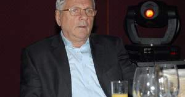 Legea FRF, schimbata special pentru Lacatus