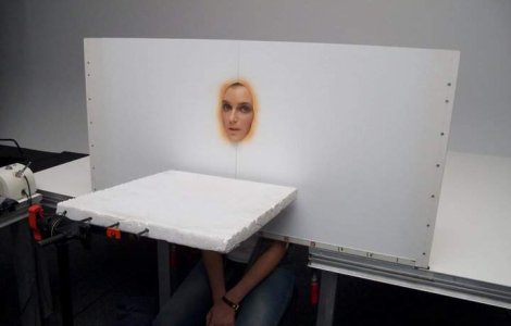  Video  Cum le convingi pe femei sa foloseasca mai putin machiaj?