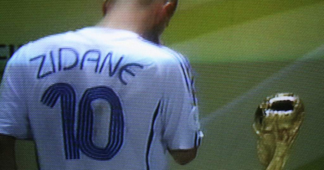 Zidane va fi director de fotbal la Real Madrid