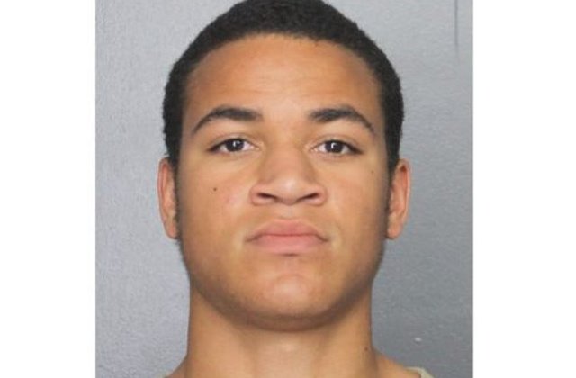 Fratele autorului masacrului din Florida, arestat pentru ca a intrat ilegal in campusul unitatii de invatamant