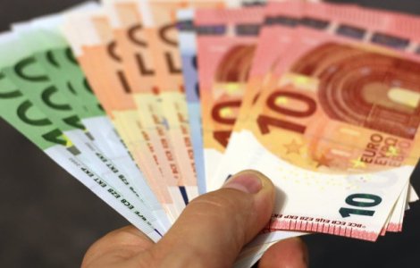 Suma primita de un austriac, despagubire pentru ca a fost discriminat pe baza de sex