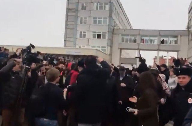 Peste 50 de copii din Rusia, intoxicati din cauza unui depozit de deseuri