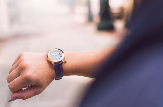 Cand se schimba ora si cum ne influenteaza trecerea la ora de vara