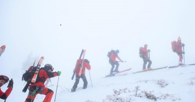 Risc crescut de avalansa, ninsori si vizibilitate scazuta in toate masivele montane