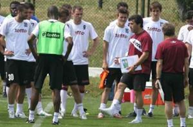 Peseiro pleaca de la Rapid mai bogat cu 243.000 de euro