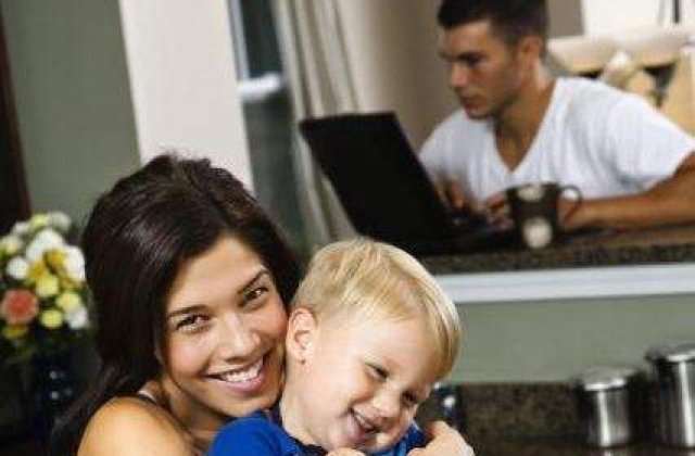 Relatii distruse de tehnologie: Iti suna cunoscut?