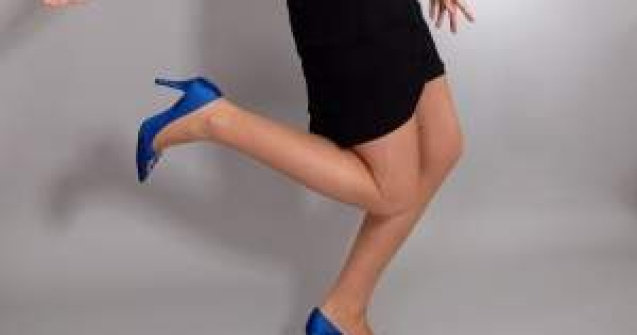  Video  Cursa pe tocuri