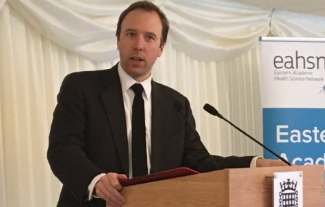 Guvernul Marii Britanii va cere Facebook, Twitter si altor companii sa simplifice politicile legate de datele utilizatorilor