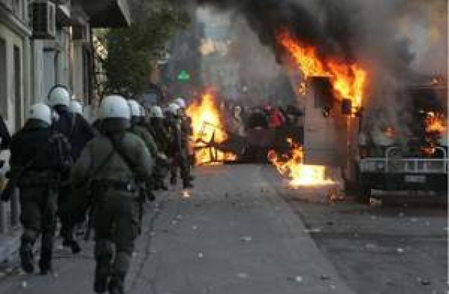 Un licean a fost usor ranit de un glont langa Atena