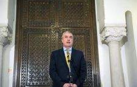 Tariceanu pleaca. Pasaportul diplomatic ramane