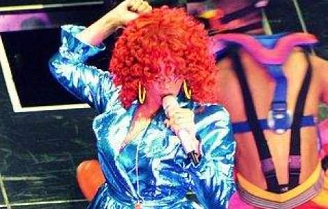 Rihanna, noua imagine Armani