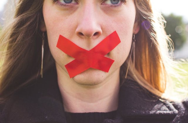 6 moduri in care tacerea in cuplu poate afecta evolutia relatiei