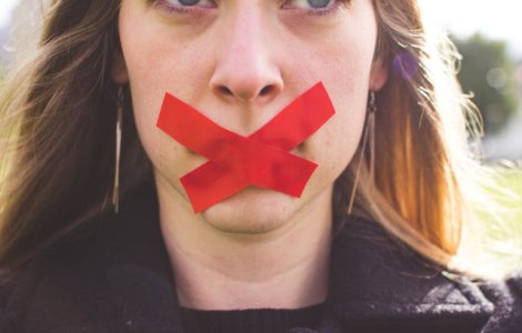  Top  6 moduri in care tacerea in cuplu poate afecta evolutia relatiei