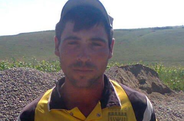 Vaslui: Un barbat si-a amanetat telefonul, iar cu banii de pe el a cumparat un cutit cu care si-a ucis iubita