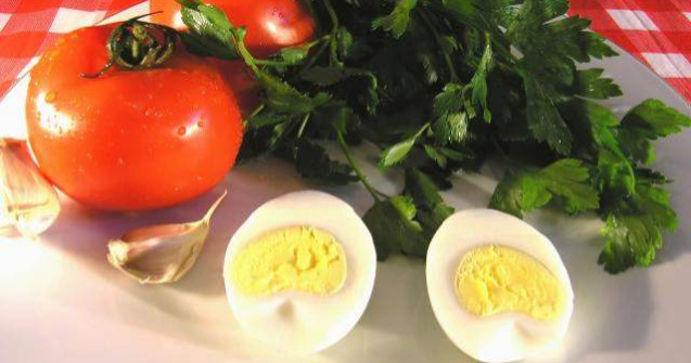 Mananci, dar te hranesti?