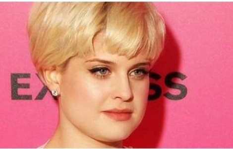 Kelly Osbourne pune hotii pe fuga