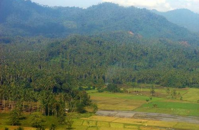 Vulcanul de pe insula indoneziana Sulawesi a erupt