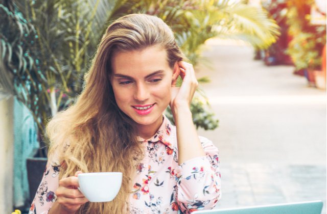 5 motive pentru care ar trebui sa-ti bei cafeaua la serviciu