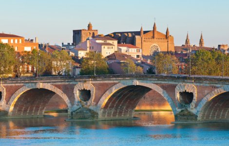 Un jurnalist si sotia sa, impuscati in Franta